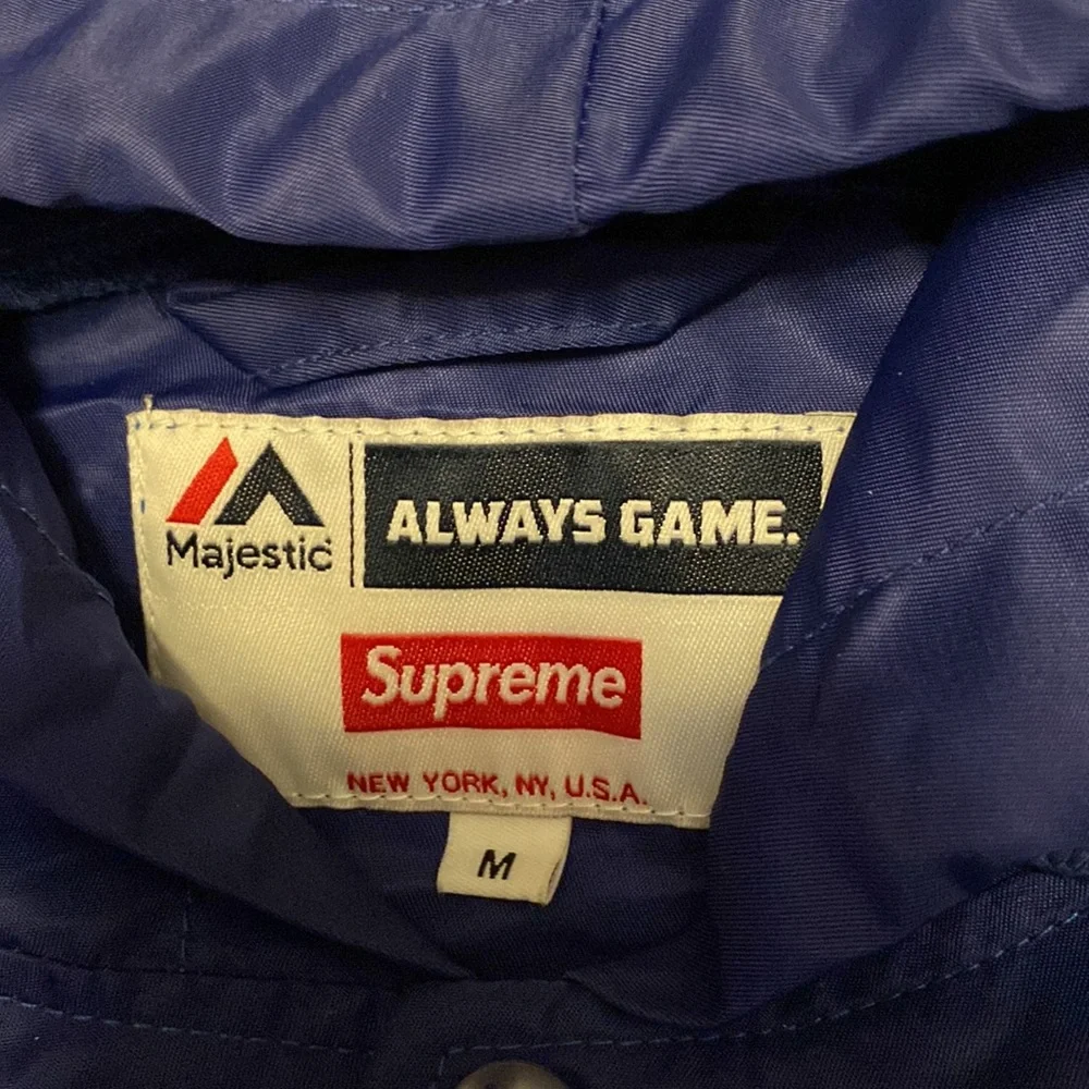 New York Yankees Supreme Rain Coat - Picture 6 of 6